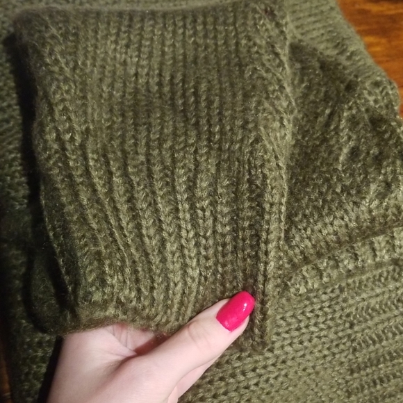 🔥1 Left 🔥Cropped oversized turtleneck sweater - Picture 5 of 5